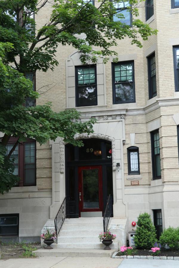 A Stylish Stay W/ A Queen Bed, Heated Floors.. #31 بروكلاين المظهر الخارجي الصورة